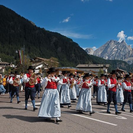 Hotel il Caminetto Sport Canazei Esterno foto