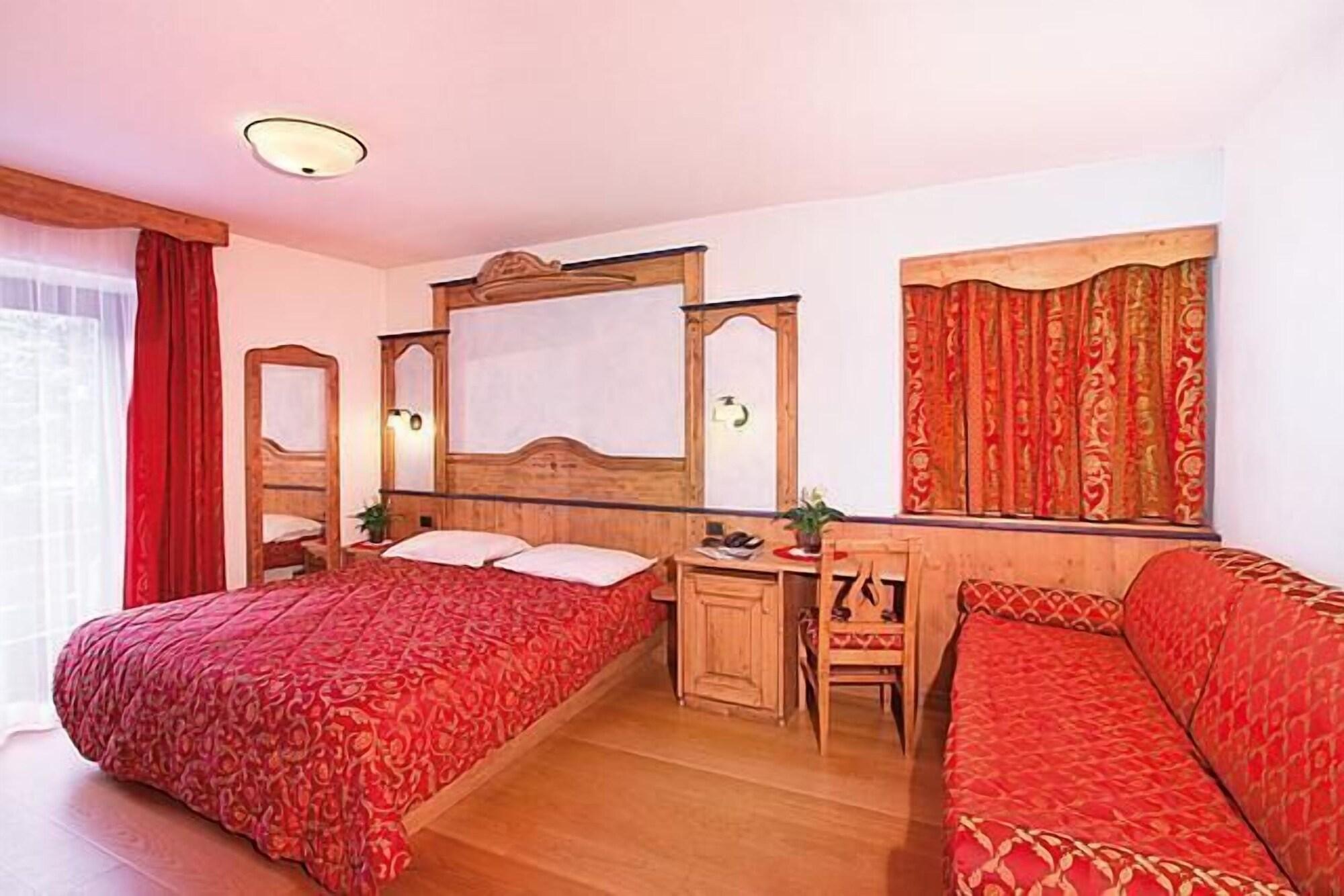 Hotel il Caminetto Sport Canazei Esterno foto