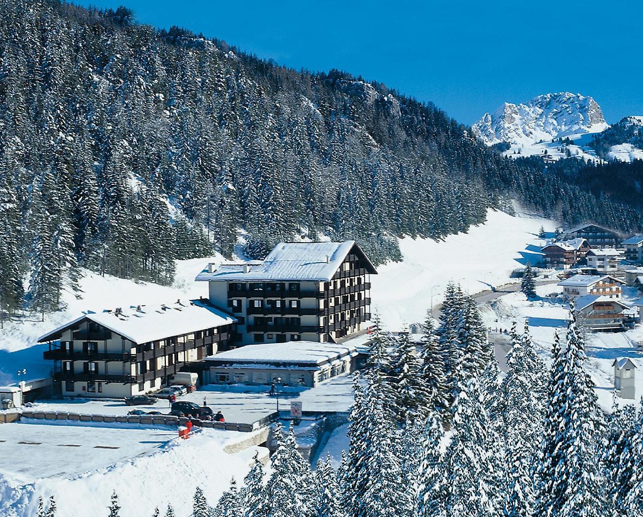 Hotel il Caminetto Sport Canazei Esterno foto