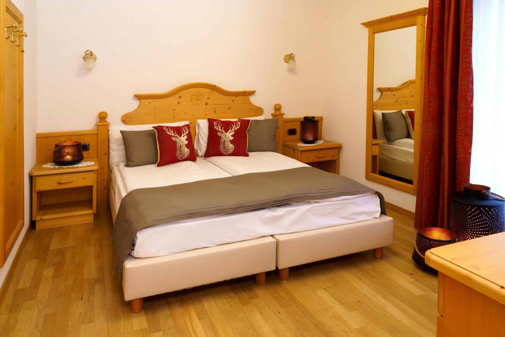 Hotel il Caminetto Sport Canazei Esterno foto