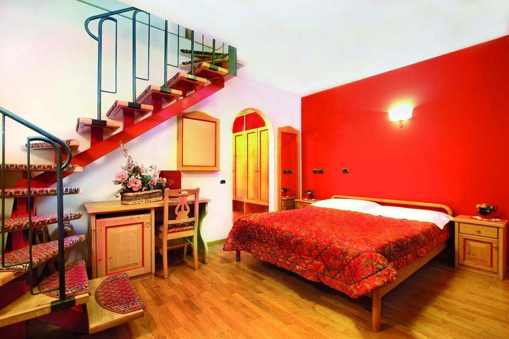 Hotel il Caminetto Sport Canazei Esterno foto