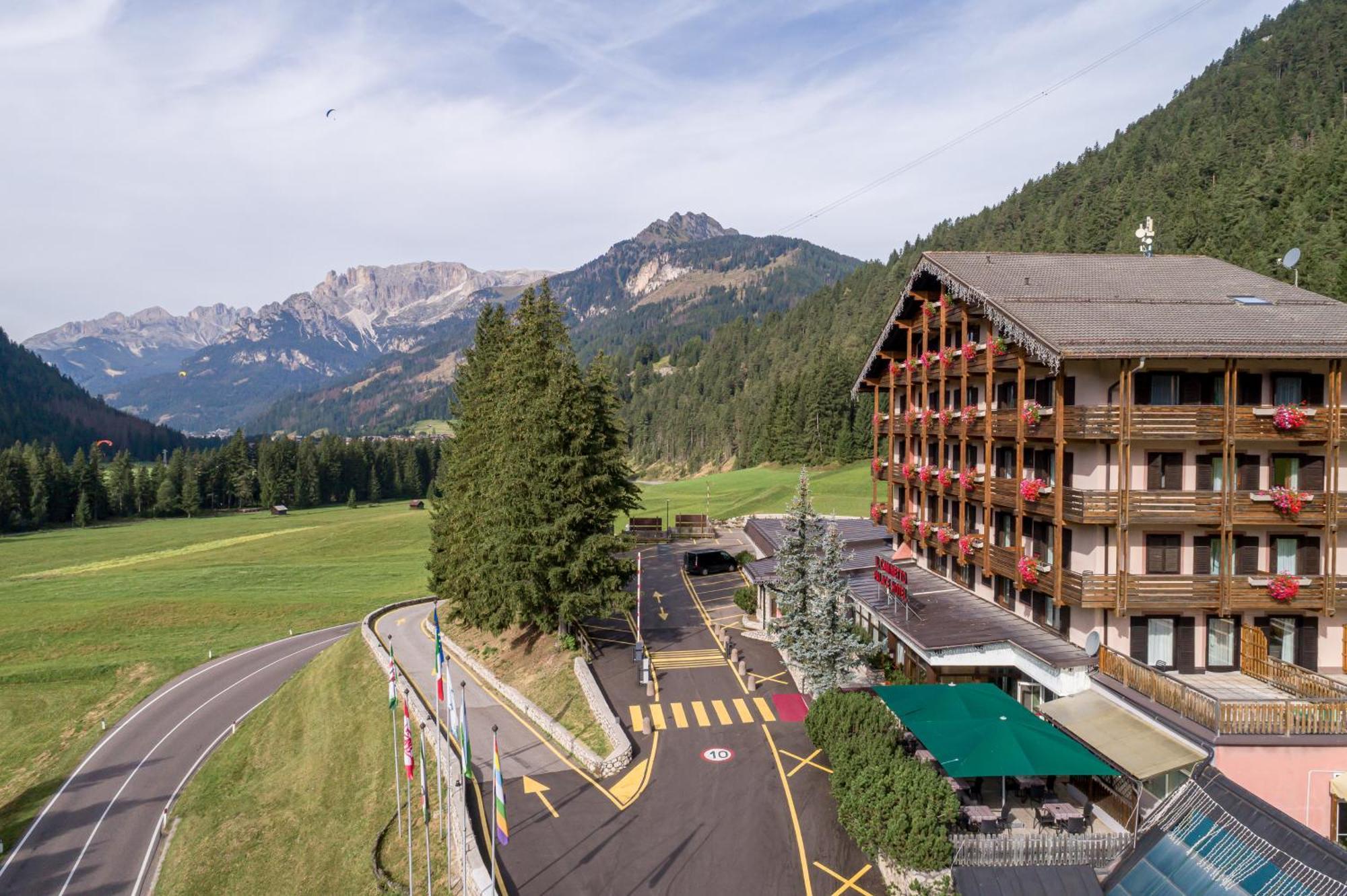 Hotel il Caminetto Sport Canazei Esterno foto