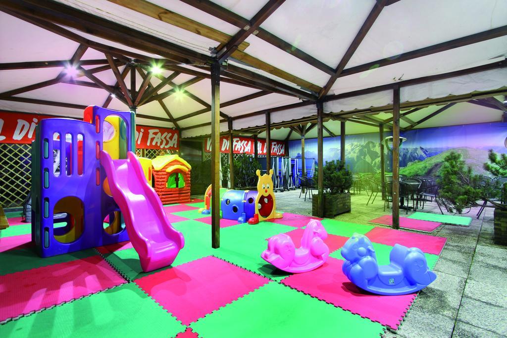 Hotel il Caminetto Sport Canazei Esterno foto